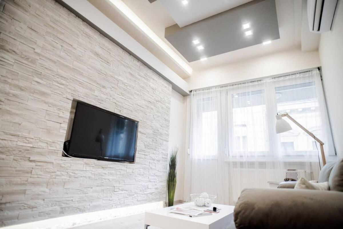 New Luxury Apartment In The Center With A/C Budapest Exterior photo