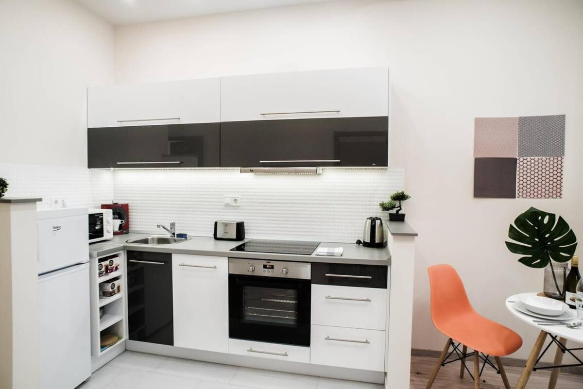 New Luxury Apartment In The Center With A/C Budapest Exterior photo